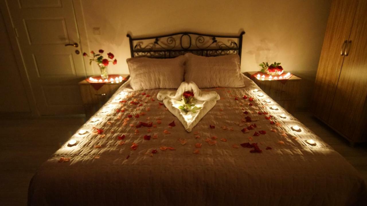 Castle Nolana Hotel Geredeli Kültér fotó