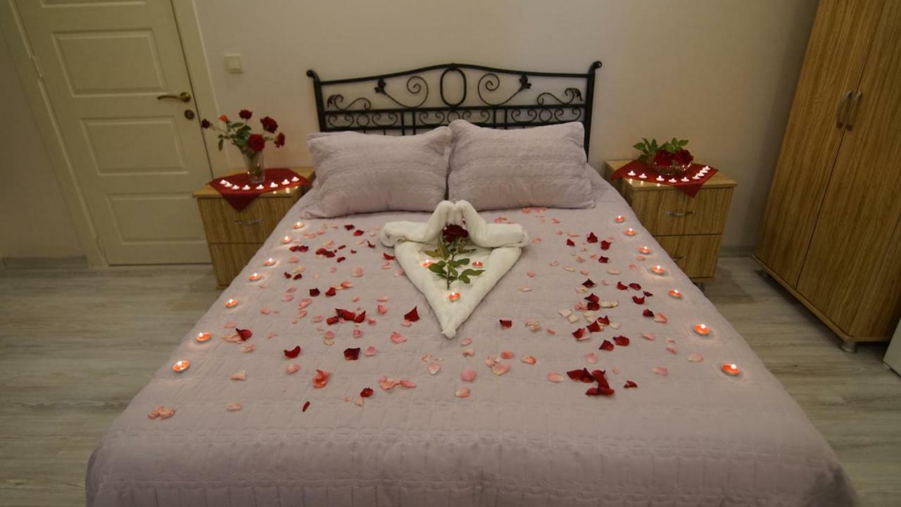 Castle Nolana Hotel Geredeli Kültér fotó
